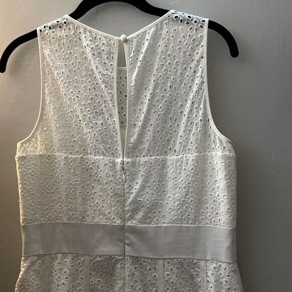 EUC-WHITE DRESS - Picture 3 of 4